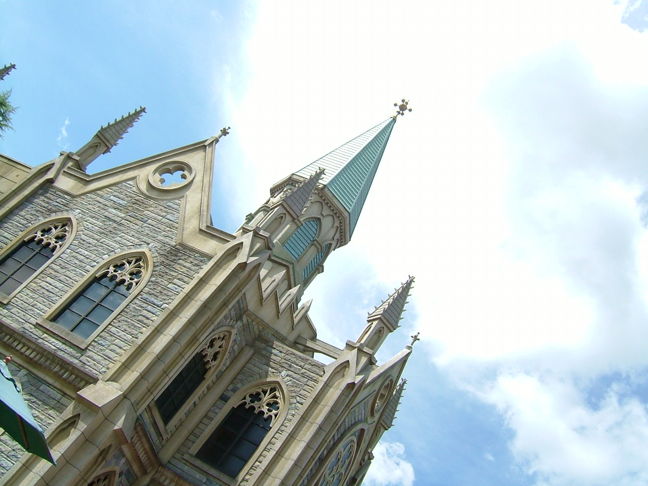 教会を象徴する塔