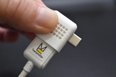 USB-C対応の小型ワイヤレスディスプレイ送受信機 「Compact Mate 2 C1＋R1 JP【MCCMT250】」専用の シリコンプロテクター「ホワイトハット」を開発　 2026年2月より同梱開始のお知らせ