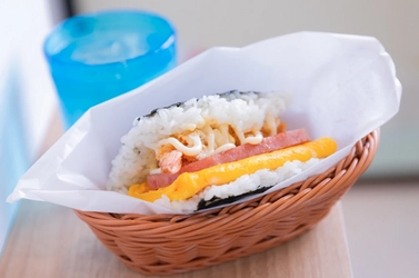 食品ロスをなくそう！！ 池袋のスパムおにぎり専門店が、持ち込み食材の無料トッピング実施