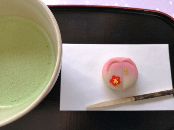 抹茶と和菓子（イメージ）