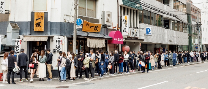 とんこつラーメンの聖地･福岡において、ひときわ目立つ大行列