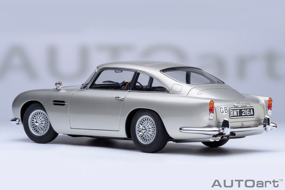 オートアート社製アストンマーチン DB5 「007/ゴールドフィンガー」