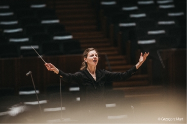指揮：アンナ・スウコフスカ-ミゴン