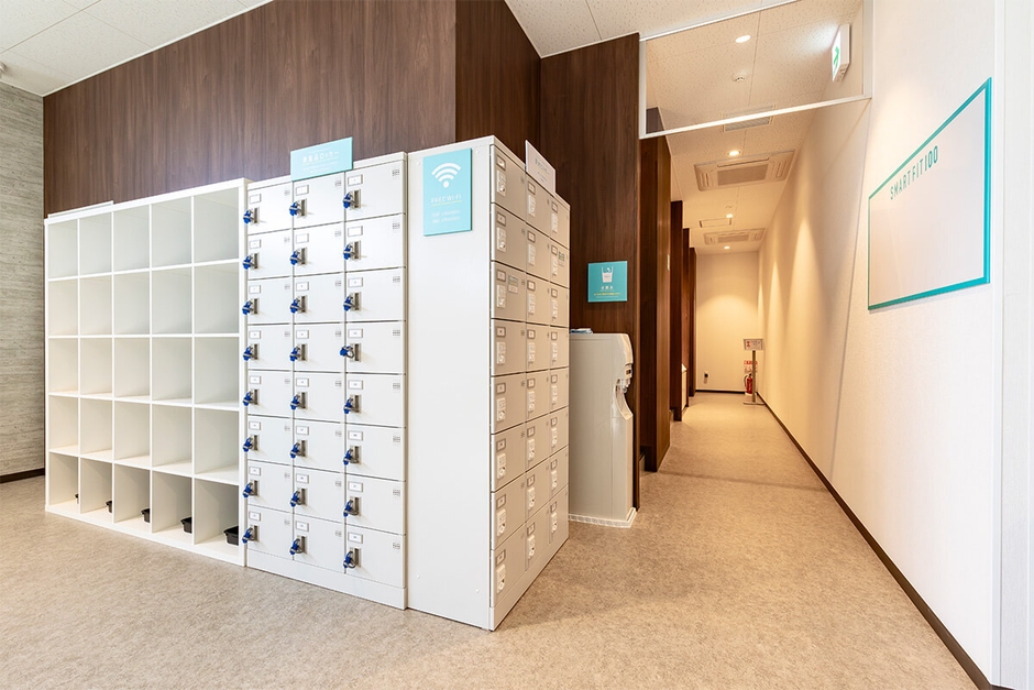 ロッカー・収納スペース完備(春日部店)