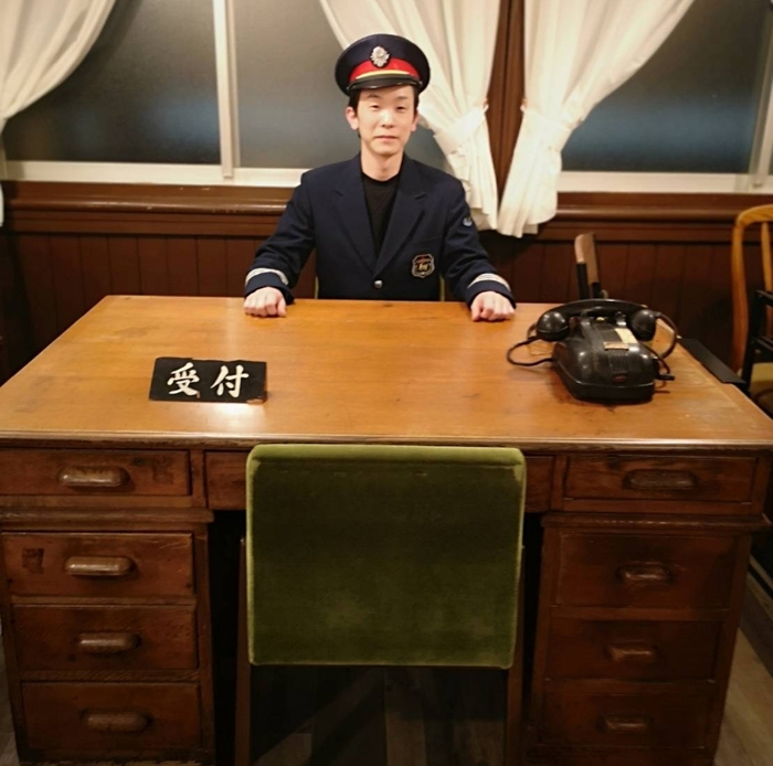 16日~18日限定で店長が本物の駅長服を着てお迎え