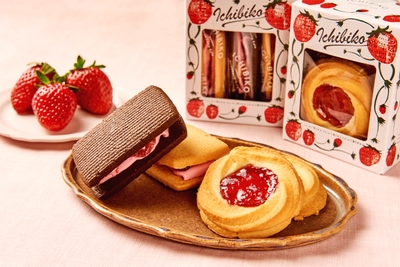 ICHIBIKO FRIENDLY (左)いちごのバターサンド (右)いちごジャムクッキー