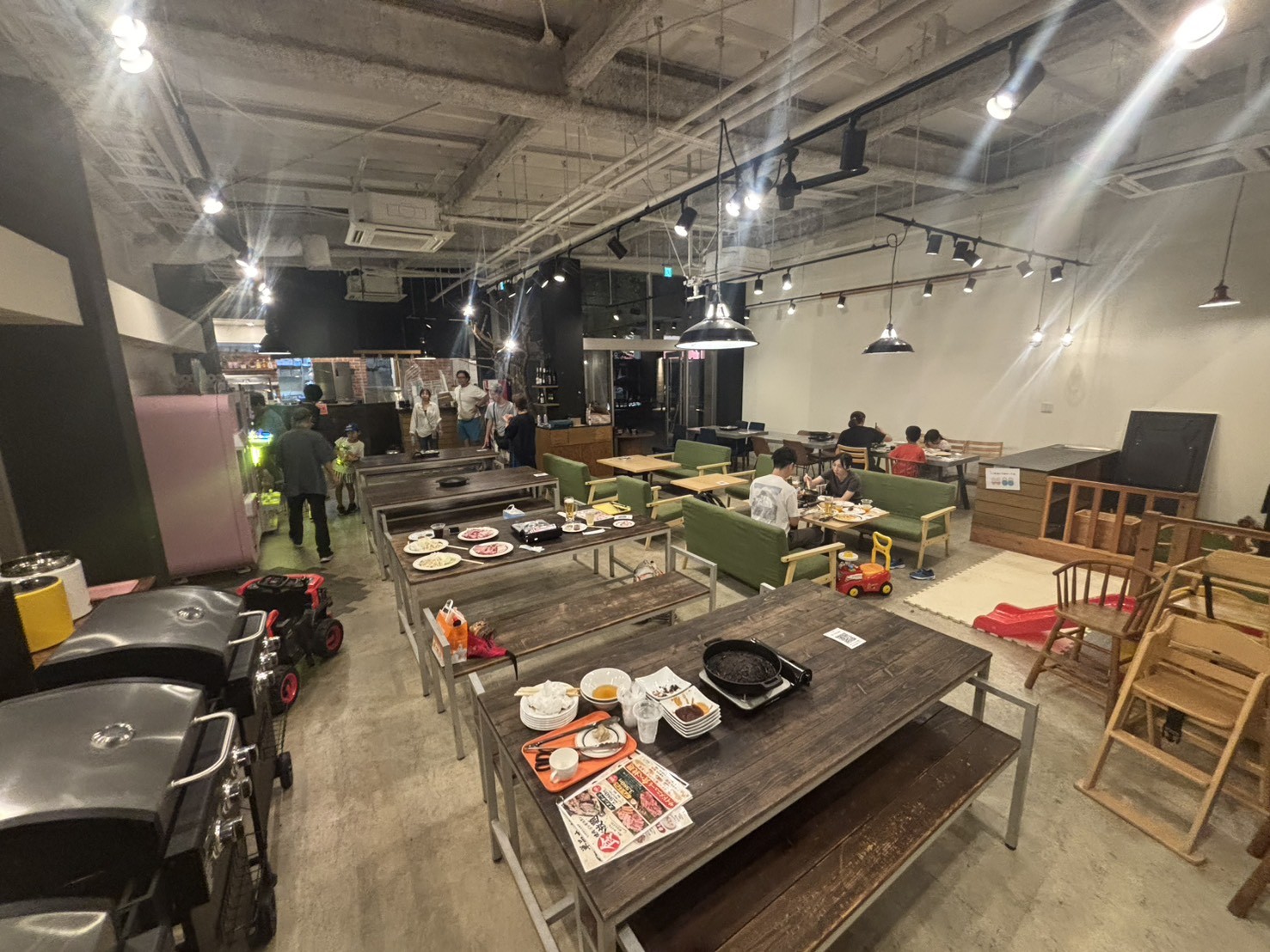 名古屋・金城ふ頭「LION CAMP」、焼肉・ジンギスカン食べ放題を紹介する公式サイトをリニューアル