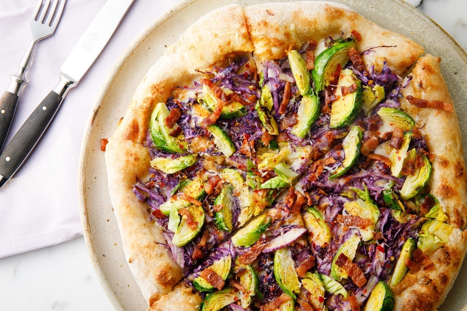 「芽キャベツとリコッタチーズ ンドゥイヤとパンチェッタのピッツァ」3,000円