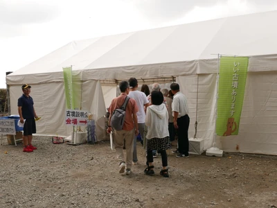 大阪メモリアルパーク「竹田式古墳墓」現地説明会に過去最高の163名が来場。追加枠を含む全5回が満席に