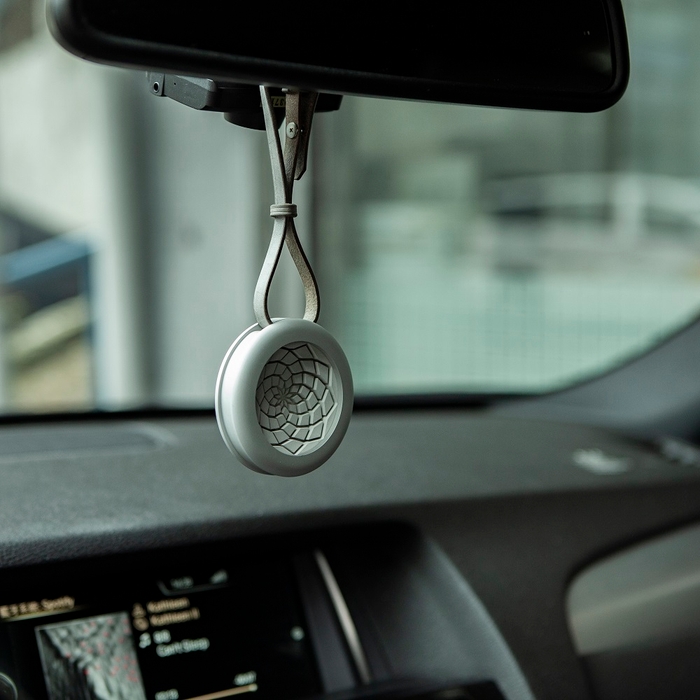 TO GO 吊り下げ写真