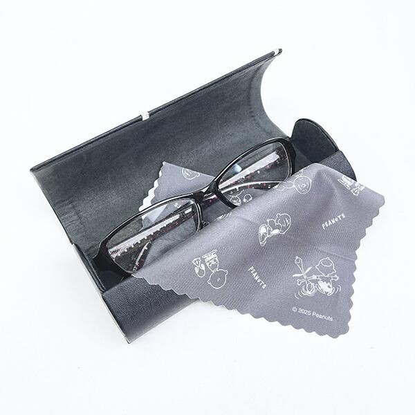 スヌーピーのメガネケース