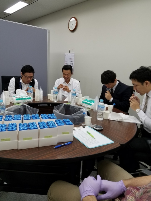 唾液採取