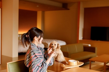 大阪市内から移動時間をかけずに愛犬(小型犬)とお泊り温泉旅行　 伏尾温泉「不死王閣」から『愛犬と一緒に泊まれる客室』が誕生！