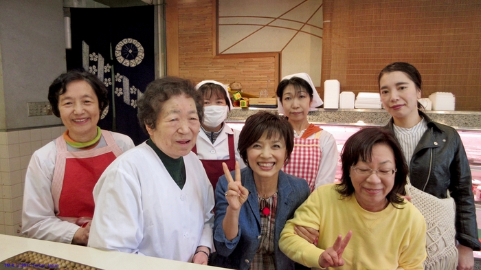 榊原郁恵の町のお嬢さん/TM & (c)2017 Turner Japan