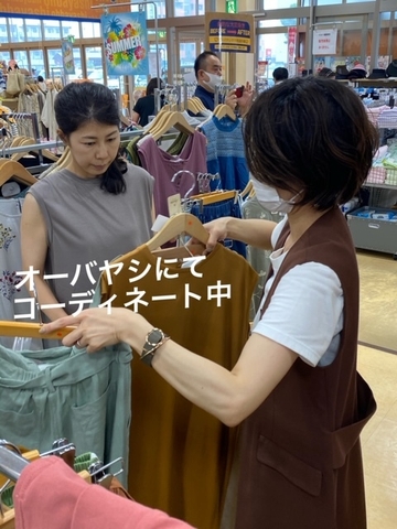 オーバヤシ店内コーディネート中2