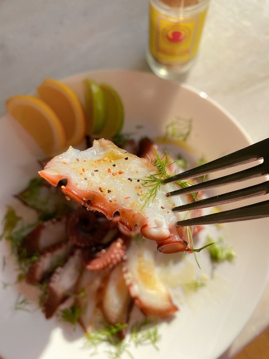 タコのカルパッチョに合います 2