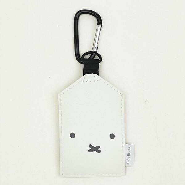 ミッフィーのシンプルドアップフェイスデザインが使いやすい。ミッフィーの窓付きタイニーポーチはICカードケース、推し活アイテムとしてピッタリです。