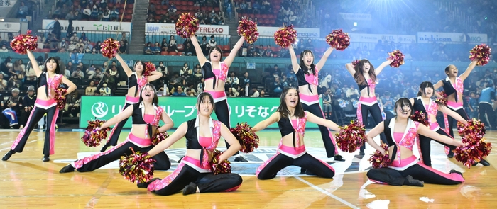 MOMO全館まるごと運動会2025_京都ハンナリーズチアスクール