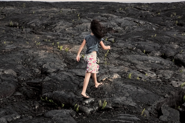 「KIPUKA」よりKalapana, Hawaii 2010