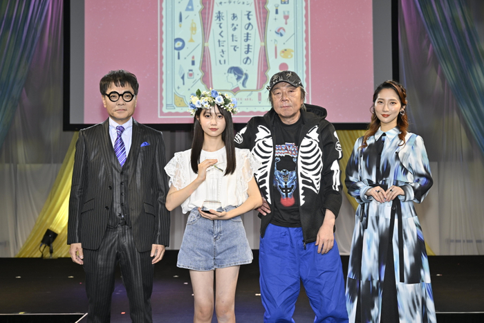 （左から） いとうせいこう、グランプリ 堀川梨子（ホリカワ　リコ）、古田新太、ファーストサマーウイカ