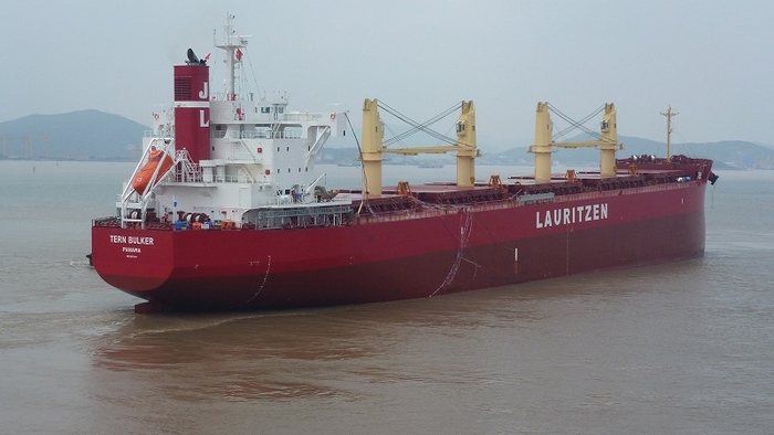 TERN BULKER set sail