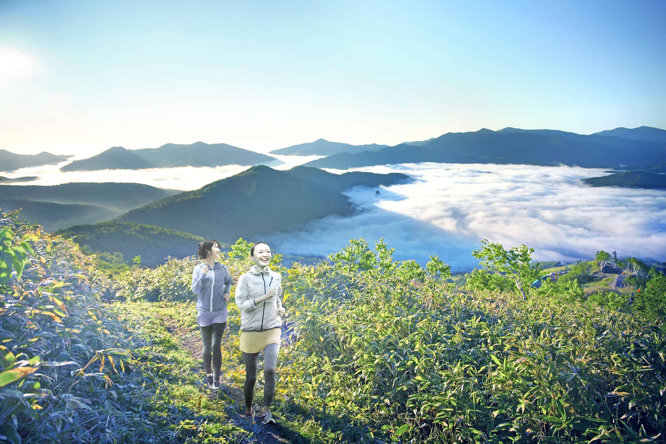 【星野リゾート トマム】1日1組限定!絶景のトマムでリフレッシュできる「雲海パワーウォーキング」を初開催|期間:2021年7月1日~8月31日