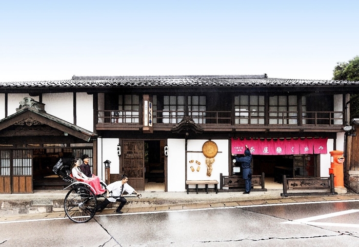 「粂屋」正面玄関