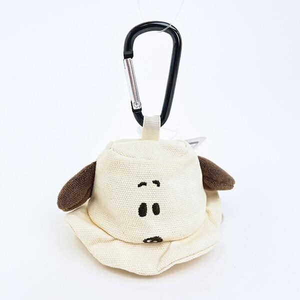 色や形が個性的なスヌーピーのポーチ