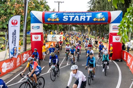 絶景のオアフ島を駆け抜ける、 自転車で楽しむ人気のリゾートライドイベント 「ホノルルセンチュリーライド2026」 参加ライダー募集開始！！