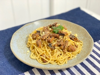 備蓄食と和えるだけ！さんまの蒲焼きパスタ