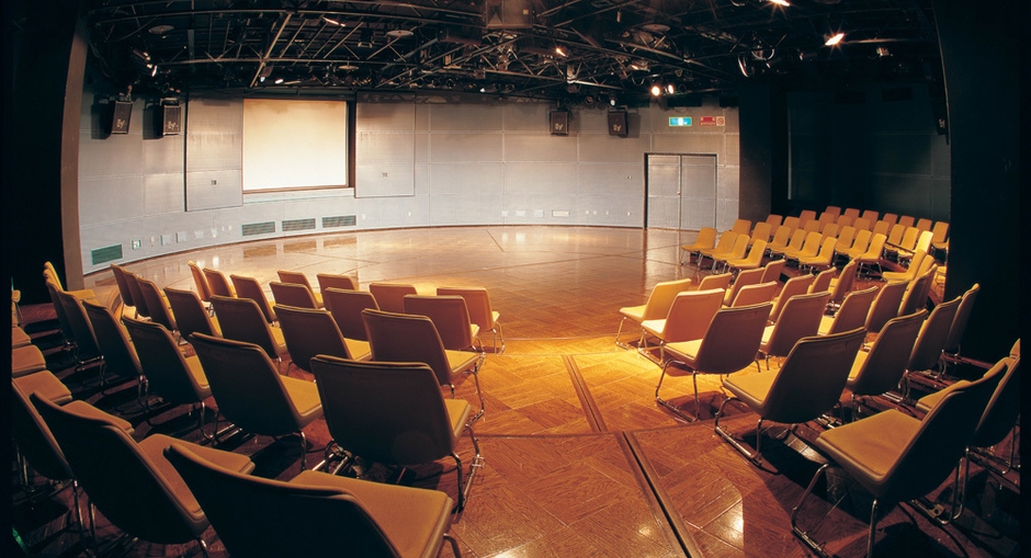 アクロス福岡 円形ホール