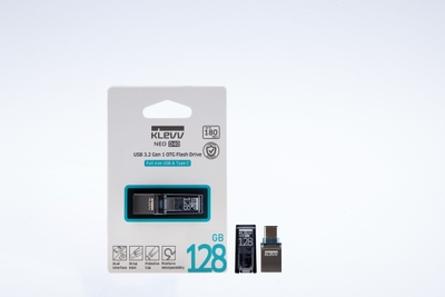 KLEVV NEO D40 OTG USB_パッケージ&本体
