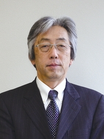 審査員:高川 昭良(高岡市デザイン・工芸センター所長)