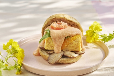 たっぷり明太マヨ出汁巻きバーガー