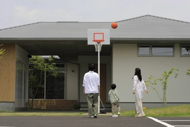 クリスマスプレゼントにおすすめ！”yocabito”がお届けするスタイリッシュなバスケットゴール「CIRCLE」