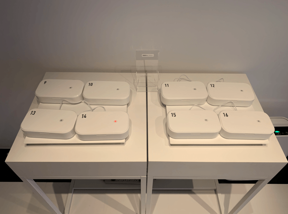 GINZA456館内のUV紫外線除菌ケース