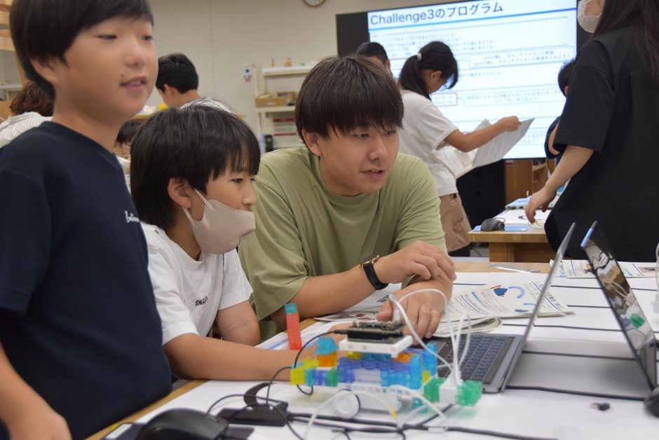 大原研究室の学生と一緒に問題点を考える