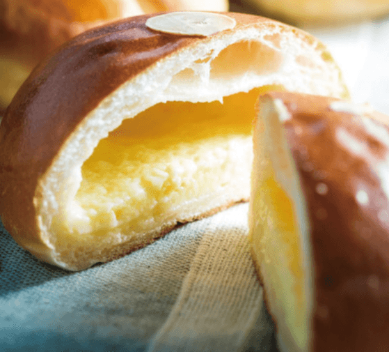 平飼いたまごのクリームパン