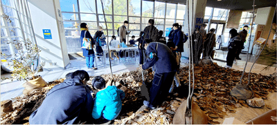 今年2月「科博連サイエンスフェスティバル」で地球研と村松ゼミが出展した里山ブース