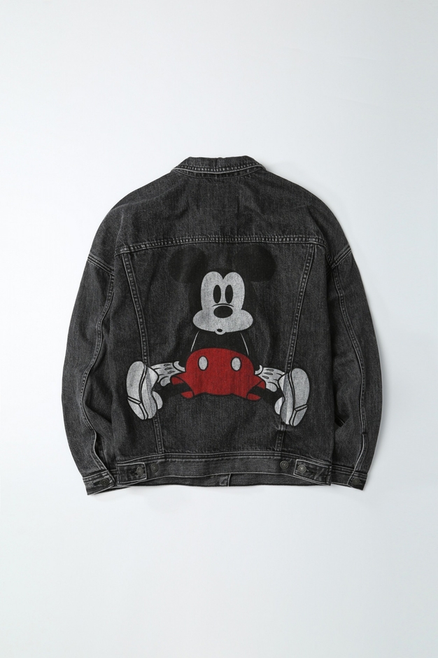 DISNEY × AE レディース デニムジャケット ￥12,900(税込)