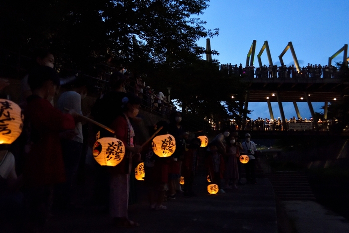 みのお_まんどろ火祭り_