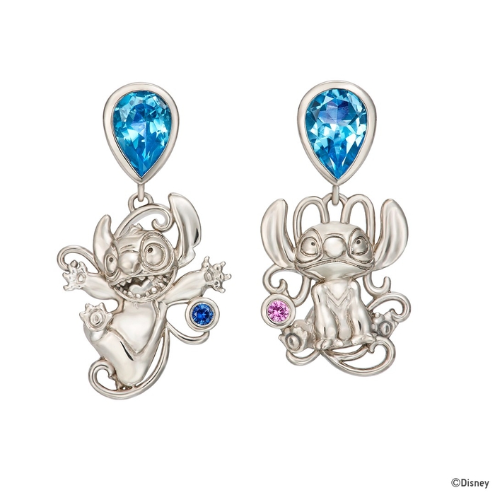 「スティッチ」と「エンジェル」をモチーフにしたピアス。