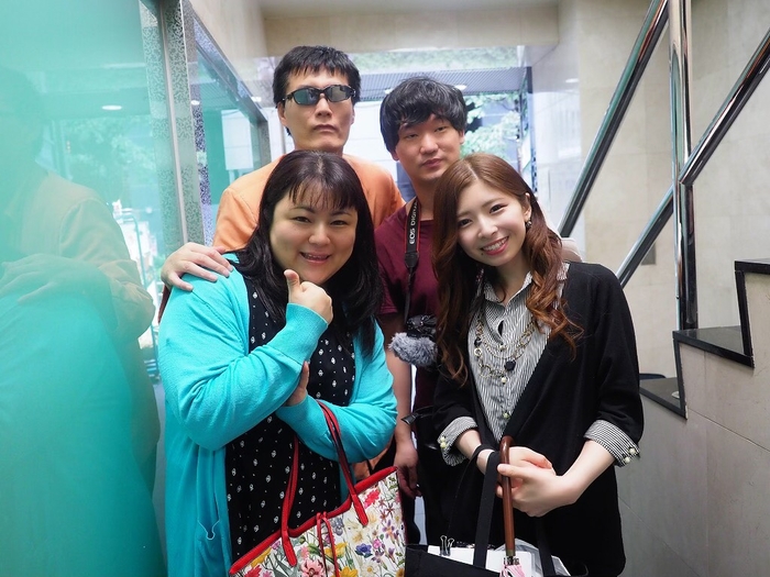 左から(前列)SIZUKU、高橋令奈(後列)GOD