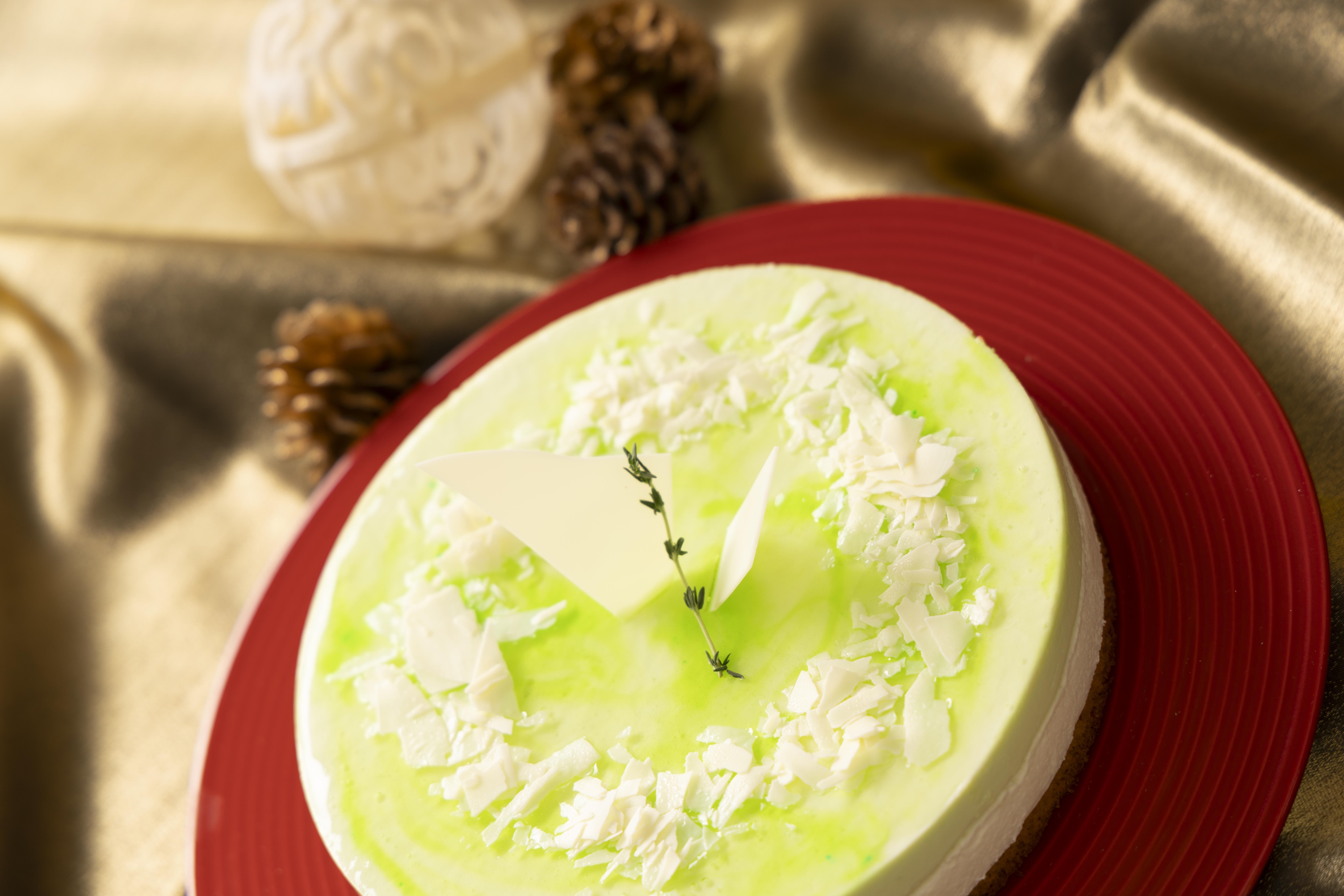 冬の祝福の星~マスカットとホワイトチョコのムース