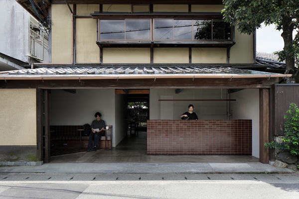 企画・開発 三井不動産レジデンシャル　プロジェクトマネジメント GOOD PLACE 金子博宜 松本恵理子　設計 株式会社SNARK 山田優 嶋貫真子　施工 株式会社ヴィーコ 坂本直樹 太田貴之　撮影 志摩大輔