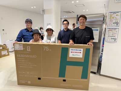 75型テレビ被災地に到着(1)