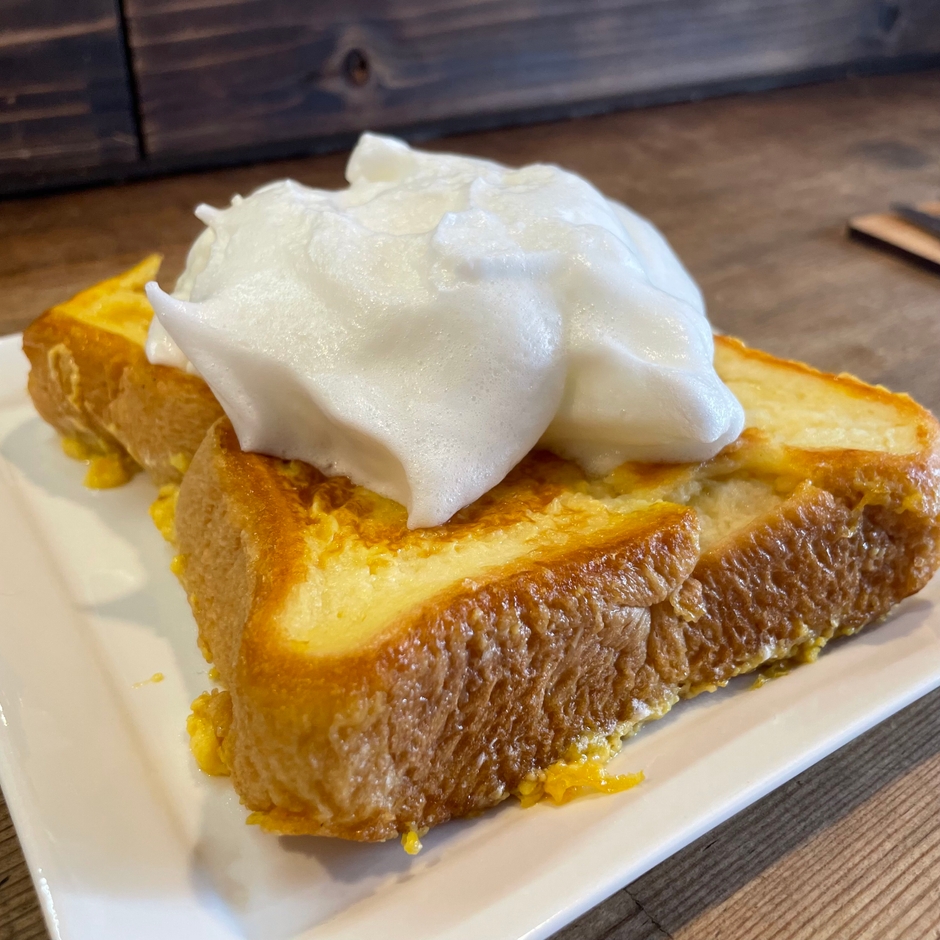 二大看板のくちどけの良いスフレンチトースト