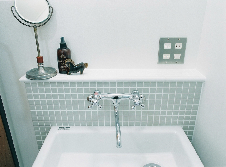 Powder room