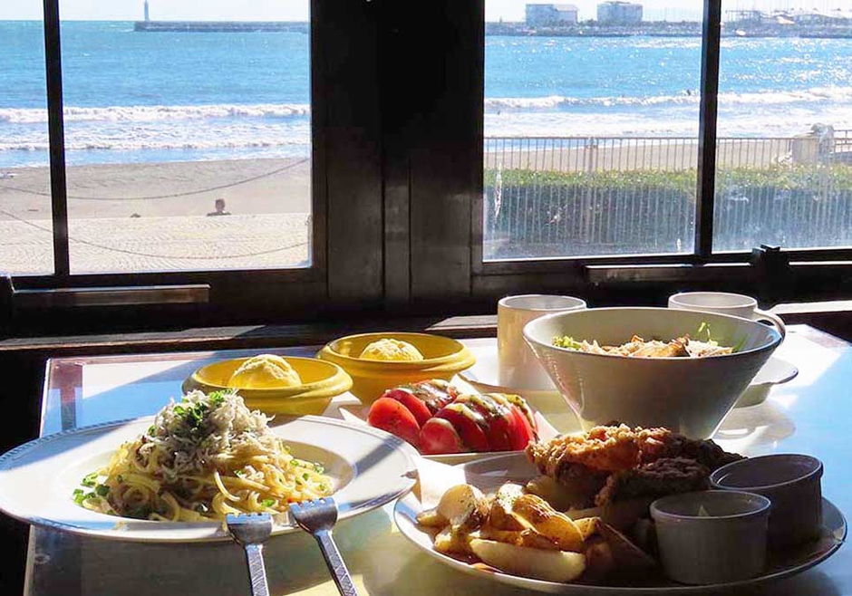種類豊富なお食事をお楽しみいただけます