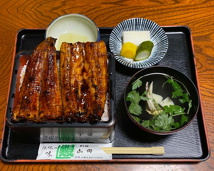 別館山田『うな重』